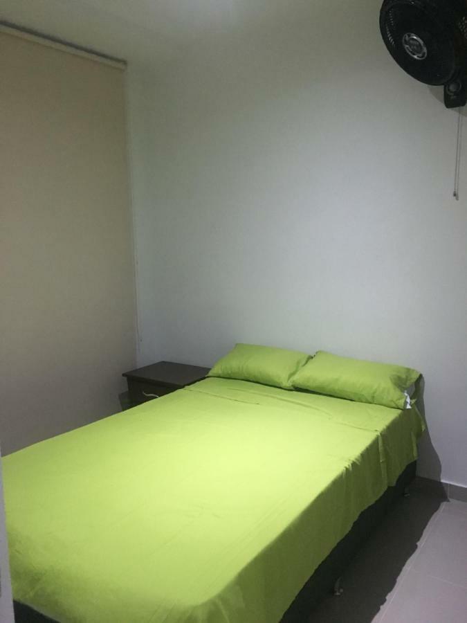 - Via Ricaurte Casa De Dos Pisos - Colombia